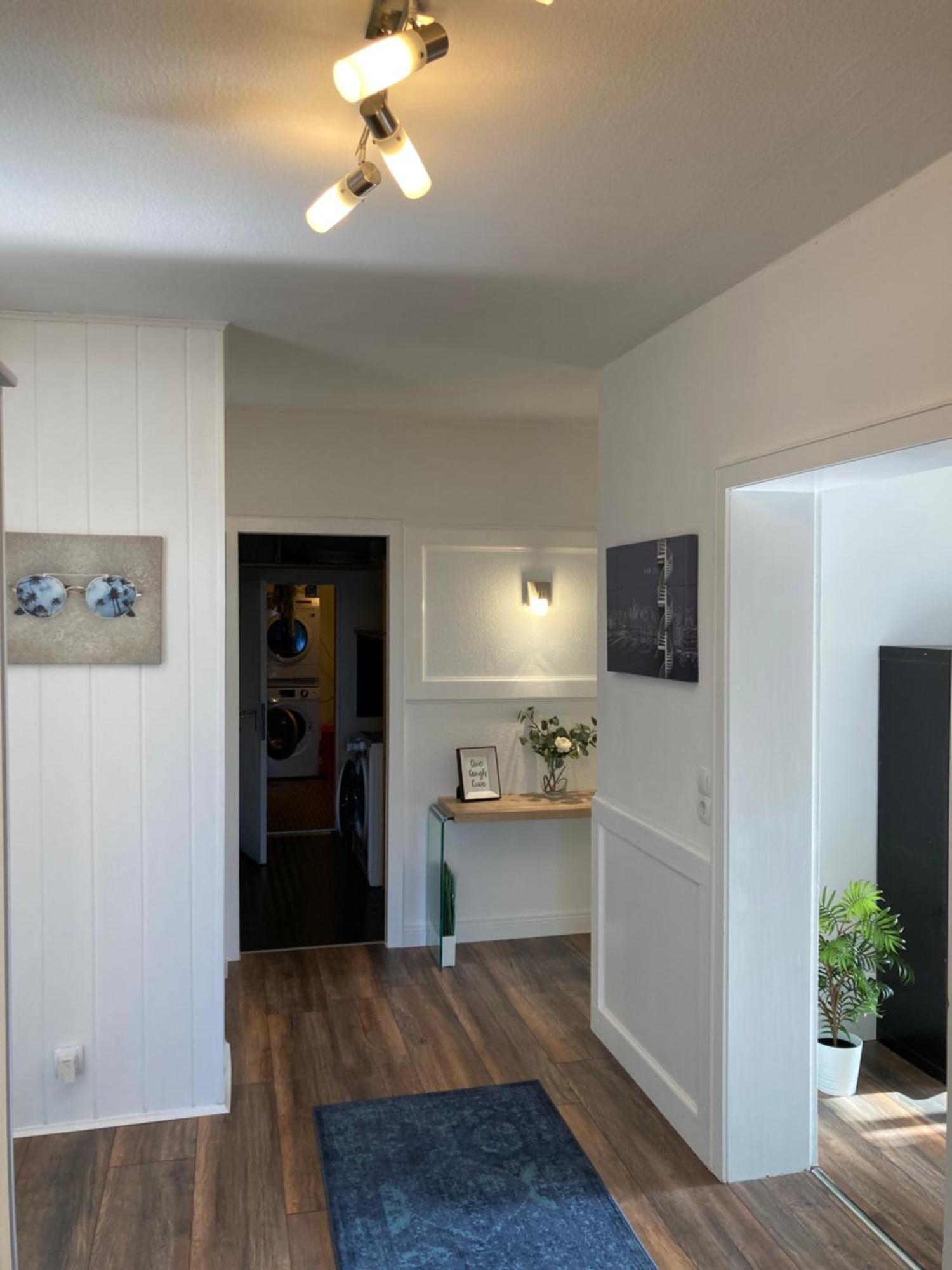 타우누스타인 Amselweg Am Waldrand Gelegen Netflix Eigener Carport Uvm 아파트 외부 사진