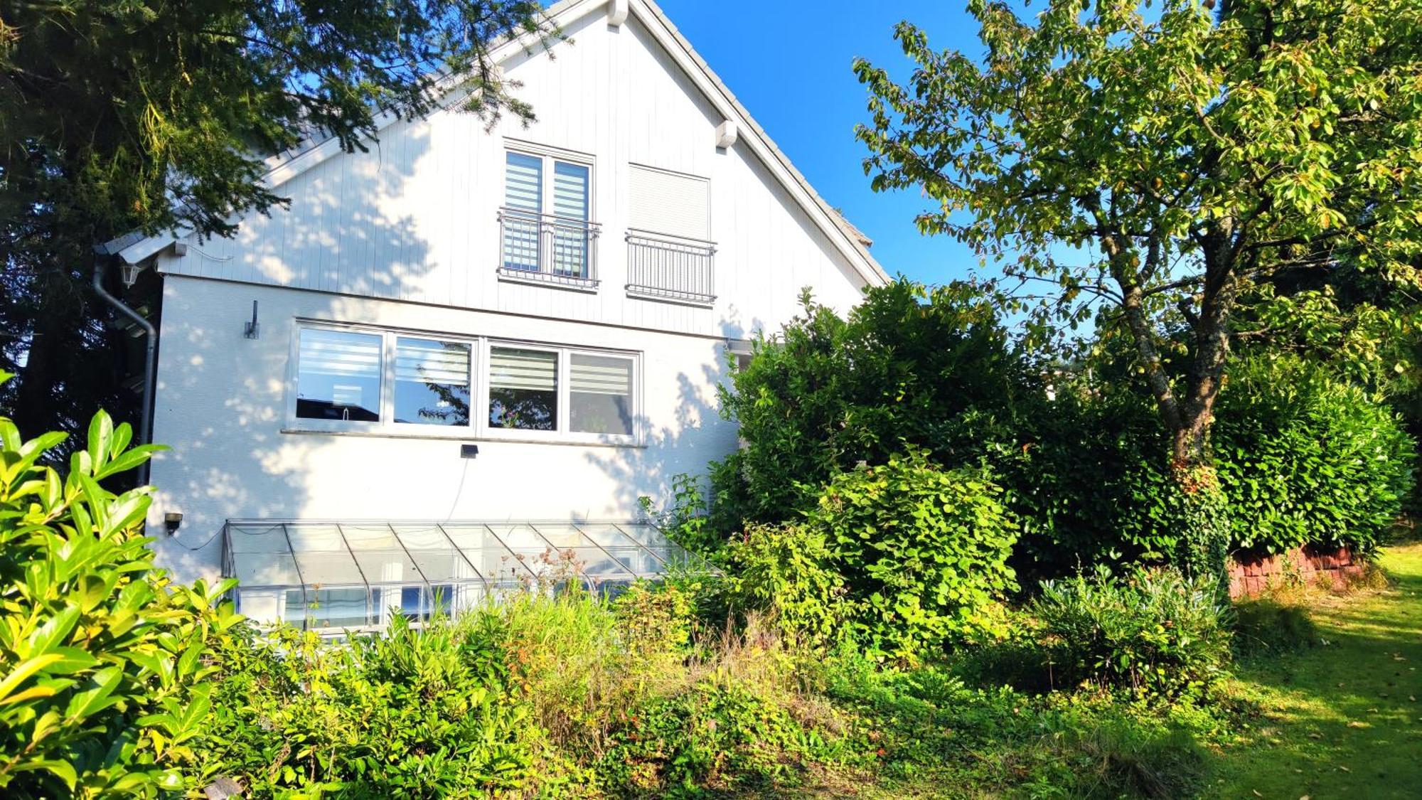 타우누스타인 Amselweg Am Waldrand Gelegen Netflix Eigener Carport Uvm 아파트 외부 사진